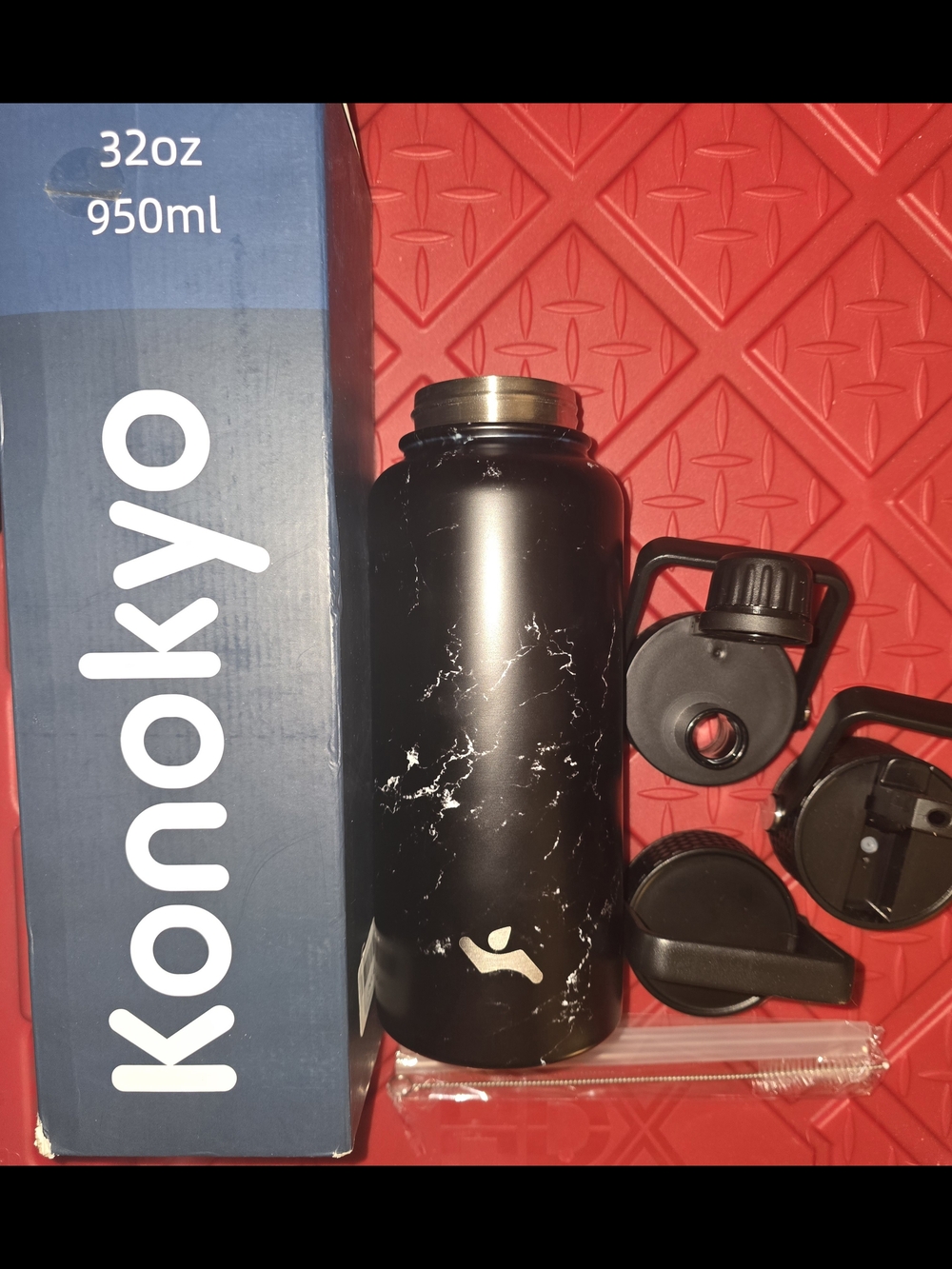 NIB - Konokyo Black Marble 32oz Stainless Water Bottle with Three Lids